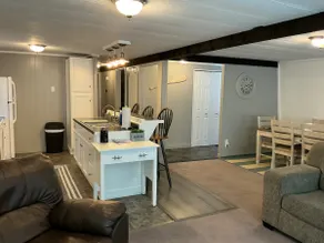 Lake Shore Drive Getaway - Image 2