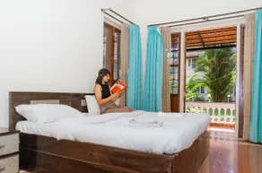 Grand 4BHK Luisa by the Sea - Image 4