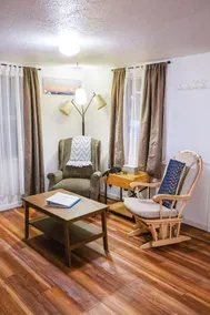 Stones Throw Brewery Guest House - Image 3