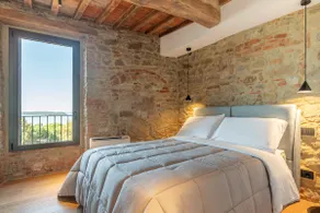 Al Sole di Luglio apartment with Lake view Passignano - Image 2