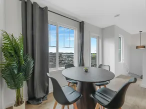 Modern Comfort Retreat - Image 3