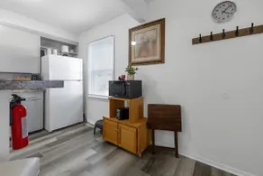 Modern Garden 1BR | Laundry + Pets OK | Quiet - Image 4