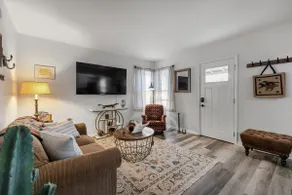 Pony Express 1BR | Pets OK + Laundry | Blue Door - Image 3