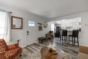 Pony Express 1BR | Pets OK + Laundry | Blue Door - Image 4