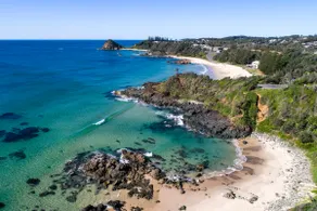 Rocky Beach Retreat - Entire Apartment - Sleeps 6 - Image 2