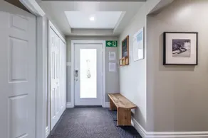A 6 chambre décorée professionnellement retraite au sommet de Blue Mountain. - Image 3