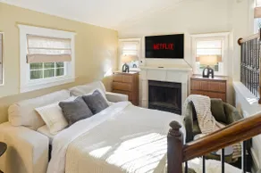 Upscale Retreat | EV Charging | Pet Friendly - Image 5