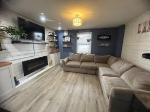 The 614 Stewart Haus - Image 2