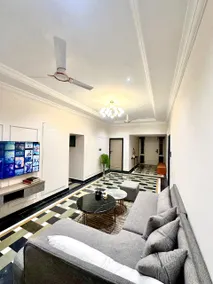 ASRA Homestay 4BHK Best For Groups, Near All spots - Image 4