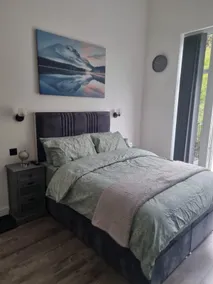 Brand new modern, quirky and stylish studio apartment - Image 3