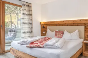 Alpine Mountain Chalet - Image 4