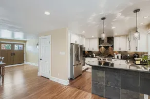 Bright and Cozy Ranch Style House Centennial - Image 4
