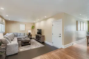 Bright and Cozy Ranch Style House Centennial - Image 2