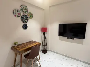 Brune: Private 1Bhk Apt near Apollo Hospital - Image 5