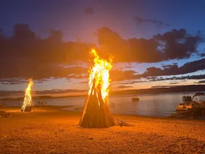 Cozy Fall Getaway on Great Sacandaga Lake - Image 2