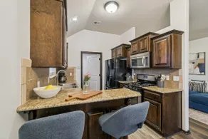 Peaceful Convenience in Moore - Minutes to OU! - Image 2