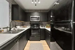 Modern Luxury Stay 1BDR w KGB the Heart of Houston - Image 4