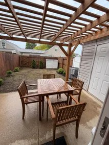 Cozy Family Townhouse • King Bed • Private Patio - Image 5
