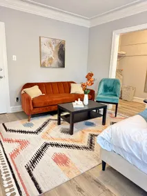 NEW Stylish Studio near Public Transport and Lake - Image 2