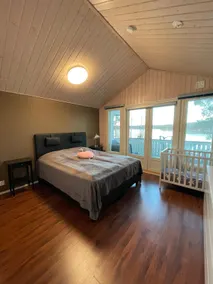 Villa Purnukka: Hot tub, lake view, and sauna - Image 4