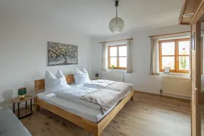 Apartment panoramic view with infrared sauna - Image 2