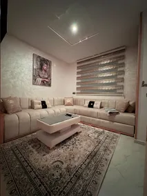Lamoulian stay Luxury flat with patio - Image 4