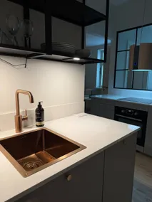 Stylish 45 m² Apartment in Taka-Töölö - Image 4
