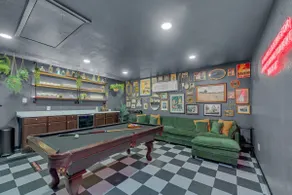 Hot Tub | Speakeasy | Basketball Court | Sleeps 12 - Image 2