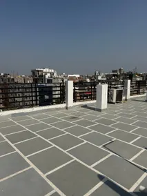 Pleasant studio|couple friendly Near IGI Airport - Image 4
