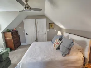 Private Suite on Wooded Lot Great Central Location - Image 3