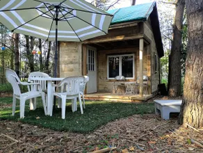 Rustic cabin, quite get away, or hunting Basecamp - Image 2