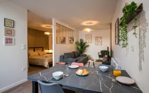 Le Vitrail - Air conditioning, Parking & Wi-Fi - Image 3
