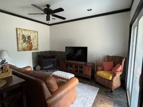Robertson Ridge Hideaway Cottage - Image 4
