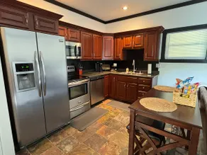 Robertson Ridge Hideaway Cottage - Image 5