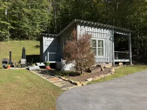 Robertson Ridge Hideaway Cottage - Image 2