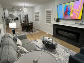 The Rochellee | Modern 3BR Luxe Stay in Rosewood - Image 2
