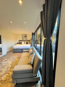 The Chiltern Retreat - Image 2