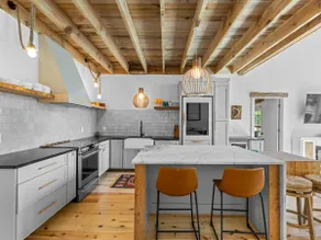 The Night Owl: 3 Bed/3 Bath Home in Eclectic - Image 4
