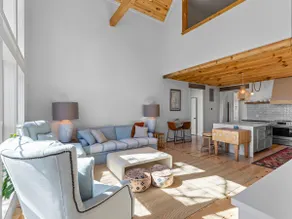 The Night Owl: 3 Bed/3 Bath Home in Eclectic - Image 5