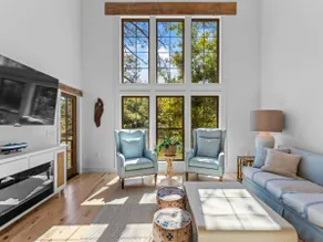 The Night Owl: 3 Bed/3 Bath Home in Eclectic - Image 2