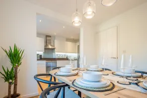 Stylish City Centre Stay | 3-Bed Home + Parking - Image 2