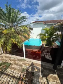 JL10 - Entire House with Pool, Wi-Fi and Garage - Image 4