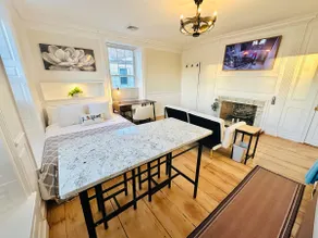 Hale Loft w/kitchen, bath, laundry next to PEA - Image 2