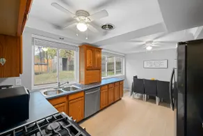 Midvale Retreat: Spacious 3BR Near Downtown Toledo - Image 5