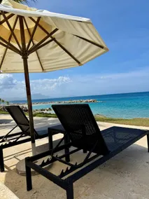 Infiniti Blu Family suite with private beach - Image 4