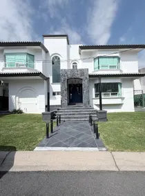 Modern Villa, Heated Pool, Jacuzzi and A/C. - Image 2