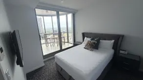 High Rise Luxury With Skyline Views - Image 2