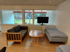 Apartment in green area - Image 4