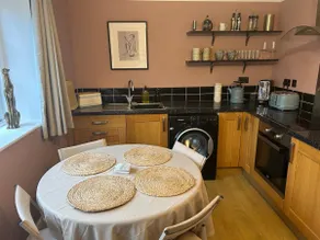 The Snug - Image 2