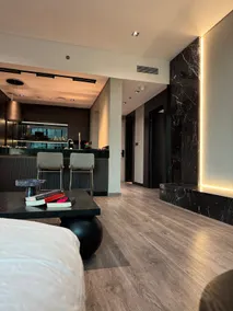 Spacious 1BDR | Beach | Gym | Pool - Image 4